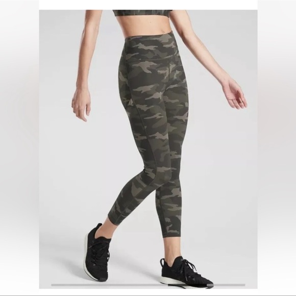 Athleta Pants - Athleta Ultimate 7/8 Tight Camo Olive Green
Size XS